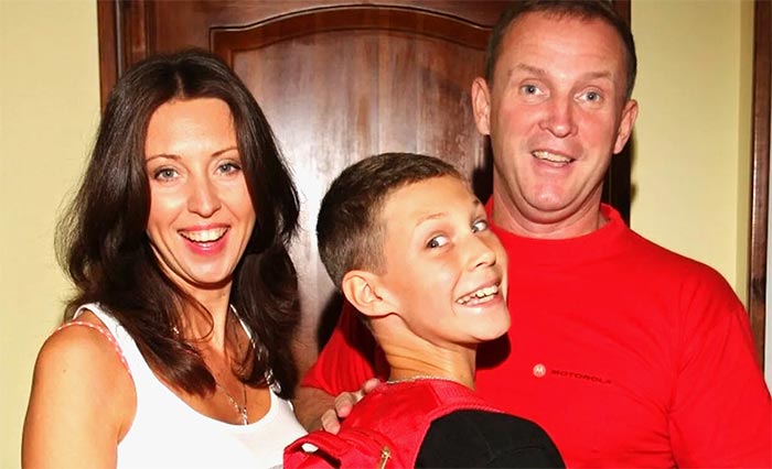 Василий Рыбин в детстве с родителями