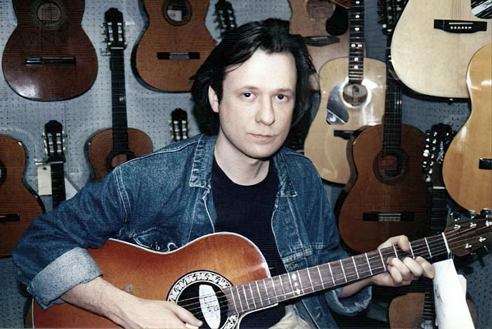 музыкант Василий Шумов