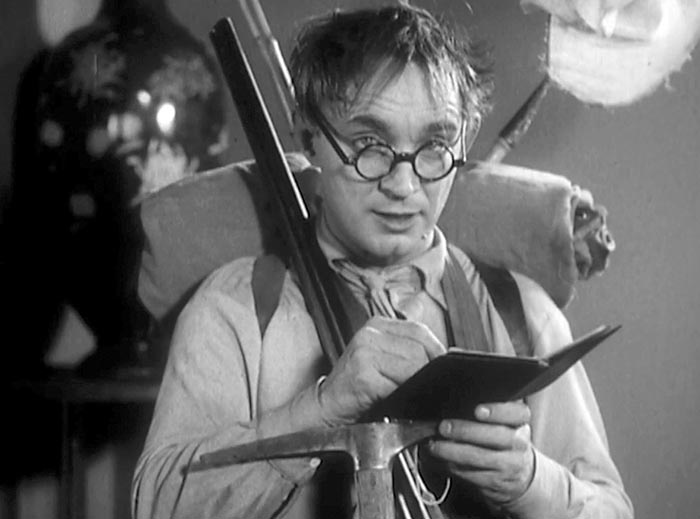 Виктор Кольцов в фильме Человек рассеянный