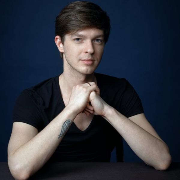 Премьер Михайловского театра Виктор Лебедев