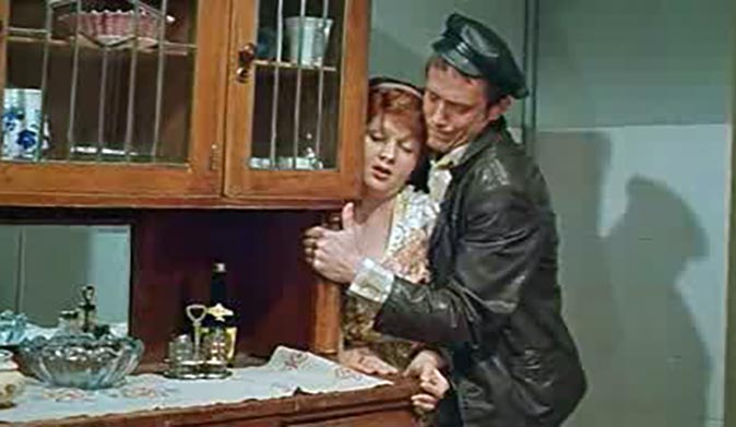 Виктор Семеновский в фильме Сладкая женщина