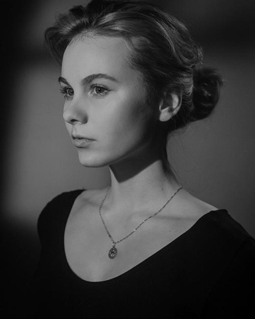 актриса и режиссер Виктория Мокерова