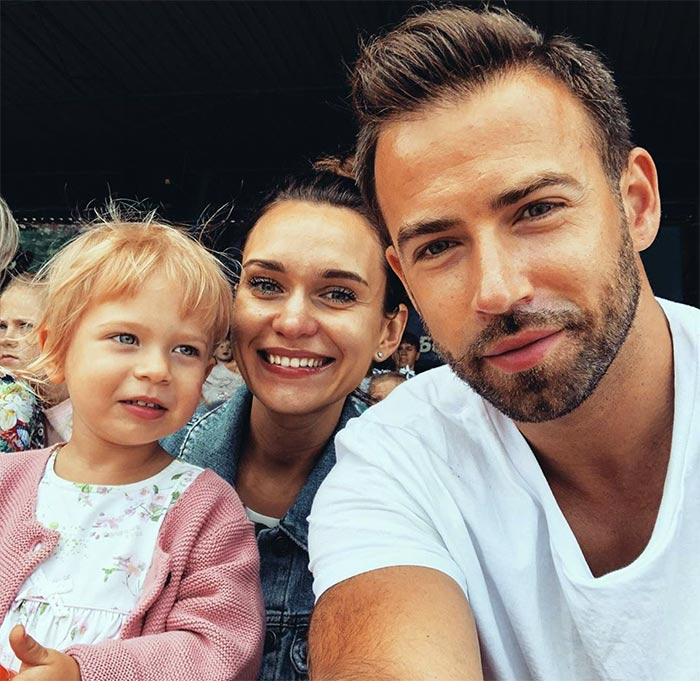 Виктория Панина и муж Сергей Шубенков с дочерью