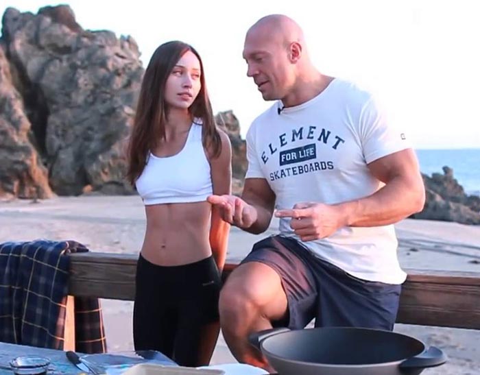 Ауылдағы жалаңаш әйелдің суреті Сексуалдық порно эротика суреттері