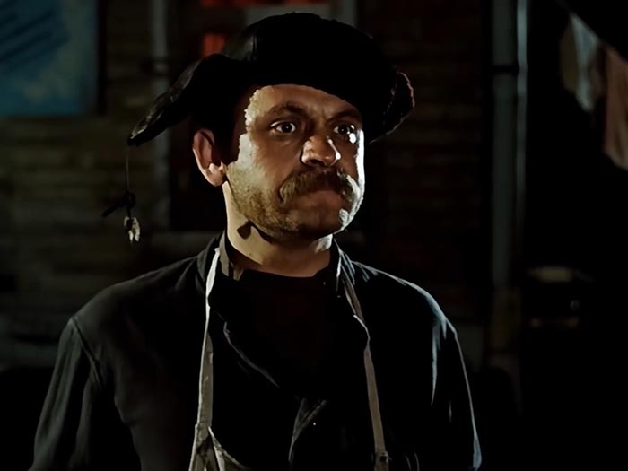 Вячеслав Богачев в фильме 12 стульев