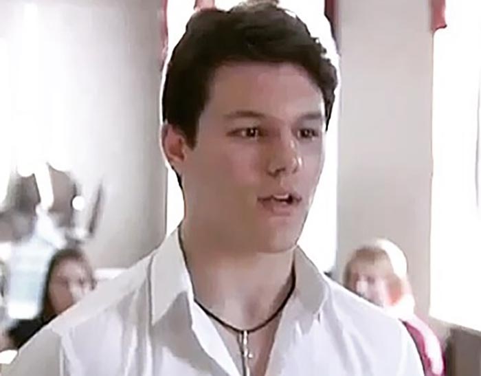 Валентин Садики в фильме Училка