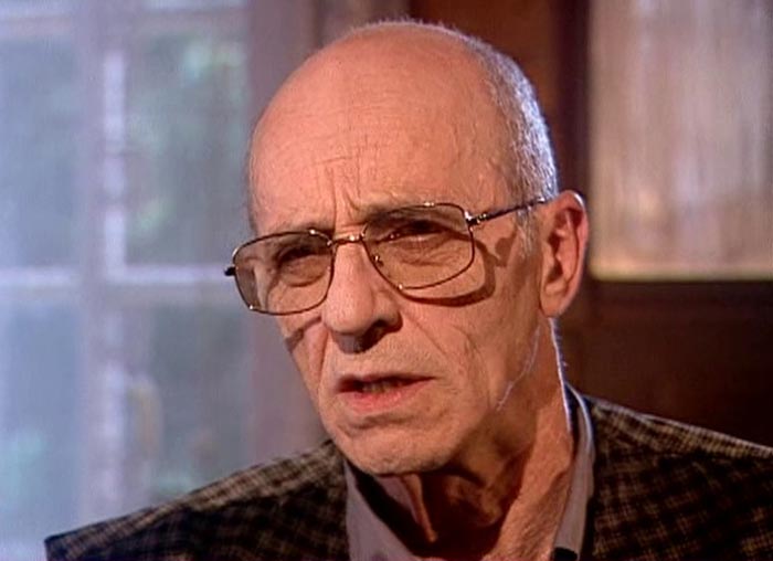 Валентин Семенович Непомнящий