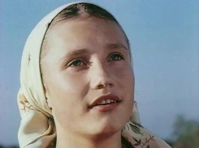 Валентина Хмель в фильме Золотые туфельки 2