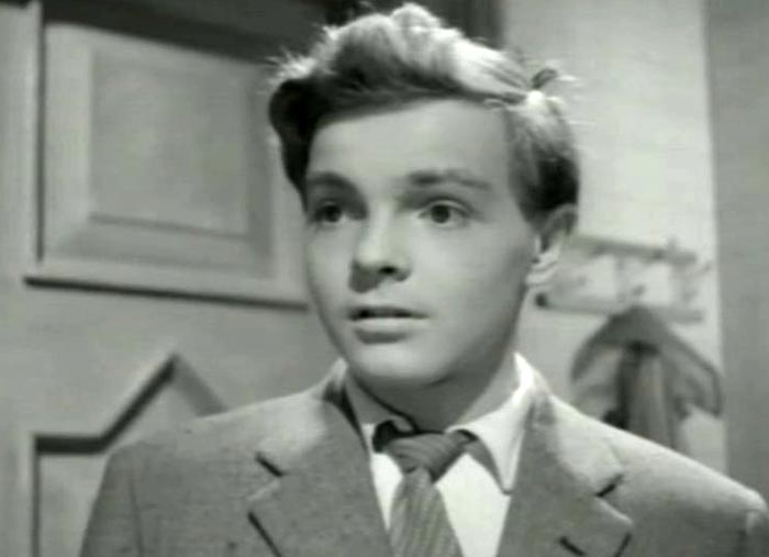 Владимир Гоголинский в фильме Шестнадцатая весна