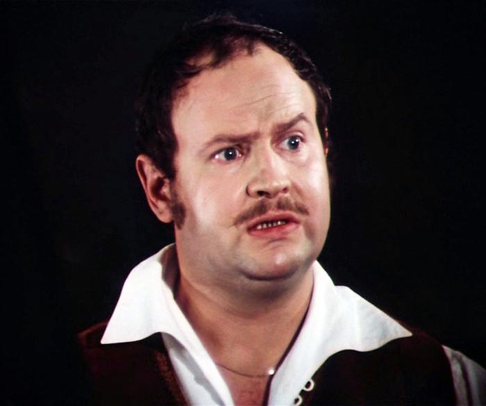 Владимир Белоусов в фильме Дом, который построил Свифт