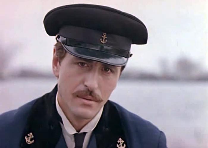 Владимир Скомаровский в фильме Назовите ураган Марией