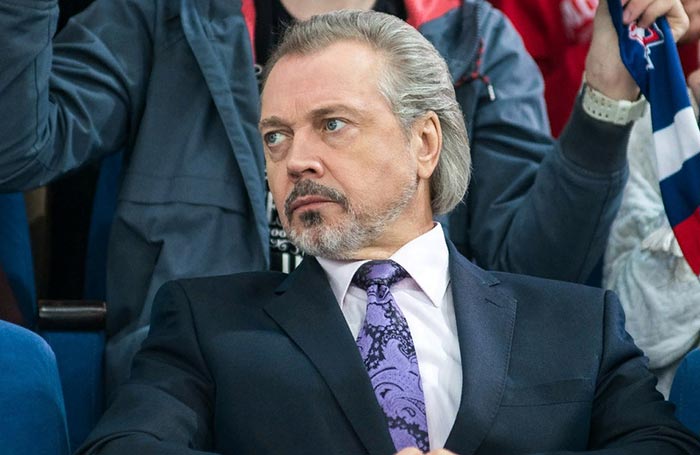 Владимир Зайцев в сериале Молодежка