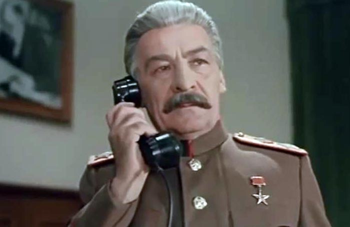 Яков Трипольский в фильме Если враг не сдаётся...