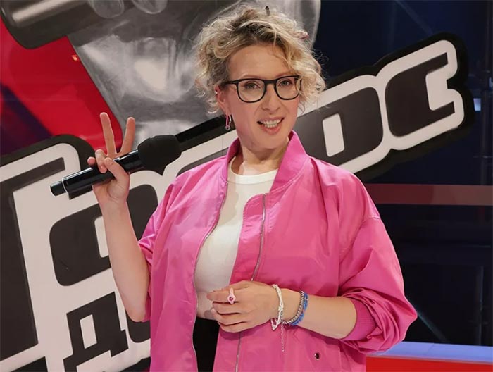 Яна Чурикова в шоу Голос