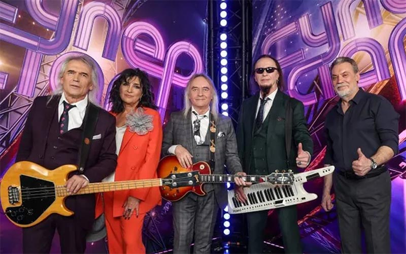 Юрий Рыманов и ВИА «Лейся, песня!» в шоу «ВИА Суперстар!»