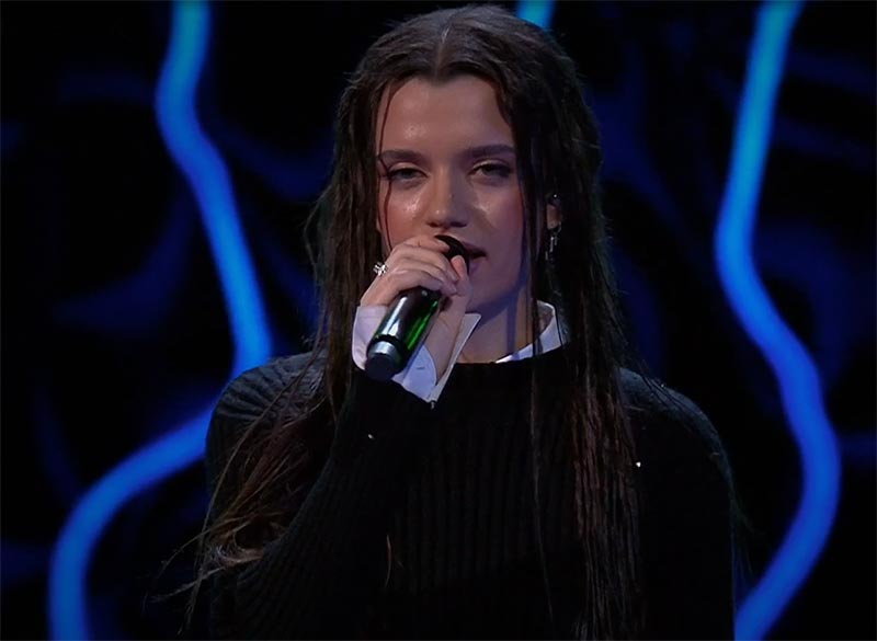 Злата Барздова в шоу Голос