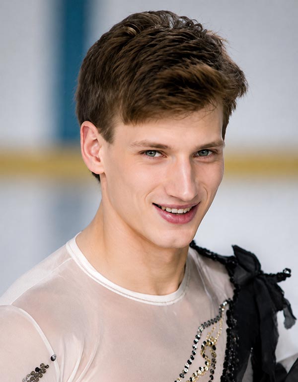 фигурист Андрей Бушков