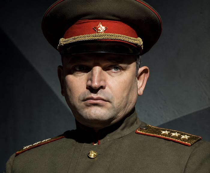 Евгений Дербышев в сериале Александровский сад 3