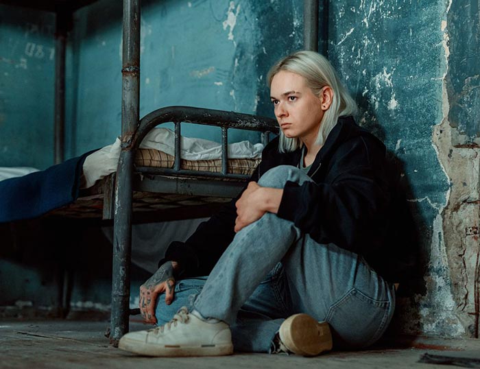 Кира Медведева в сериале Трудная