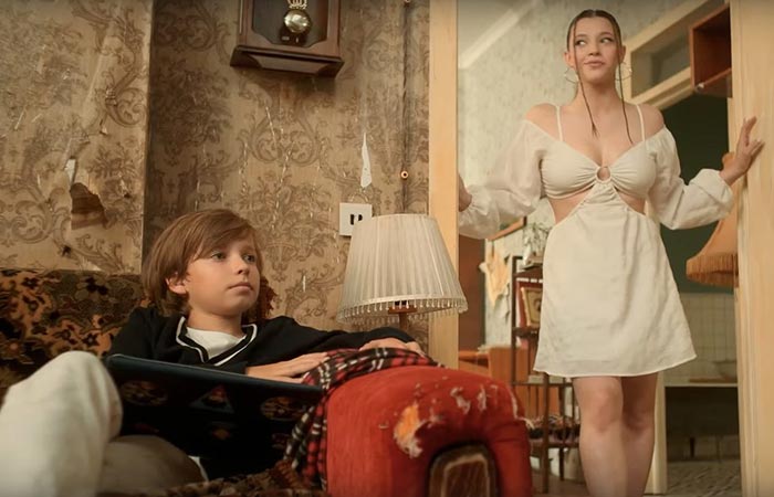 Роман Мелдерс в сериале Котострофа