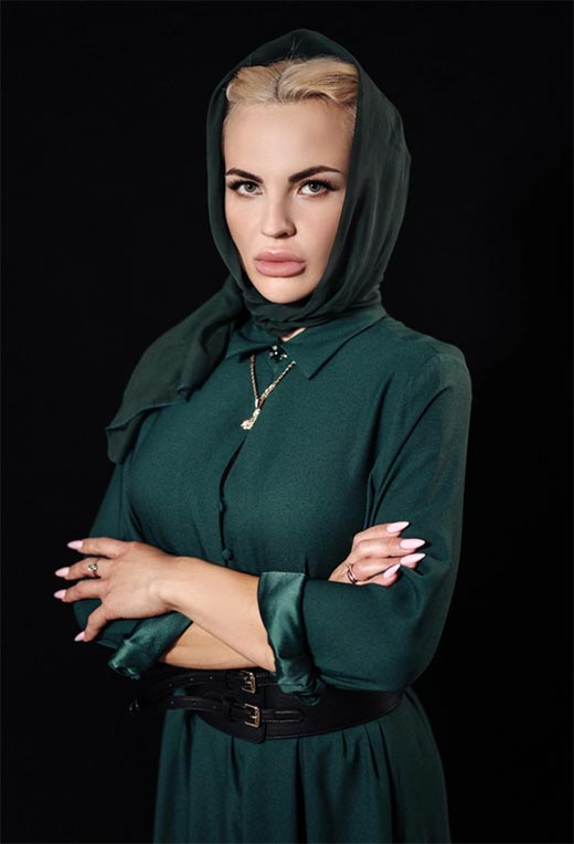 Виктория Комахина в шоу Битва экстрасенсов