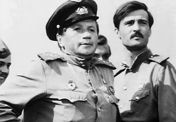 Вилорий Пащенко в фильме В бой идут одни старики