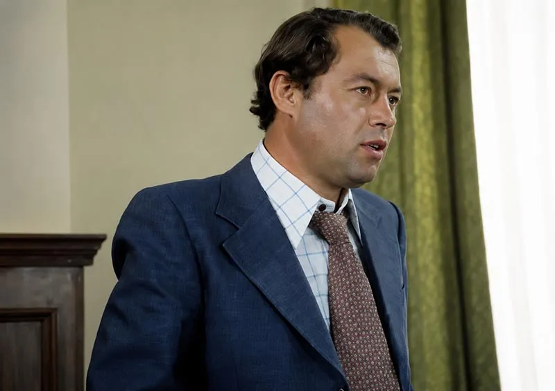 Валентин Грачёв в фильме Право первой подписи