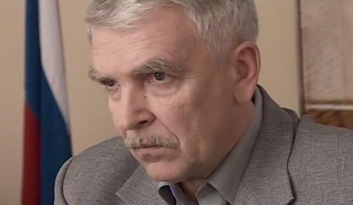Владимир Никитин в сериале Паутина-1