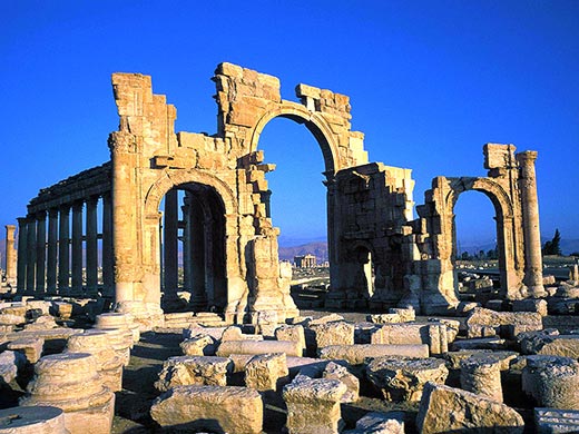 взрыв мавзолея Пальмира 1