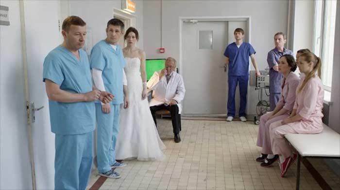 кадр из сериала Медсестра 3