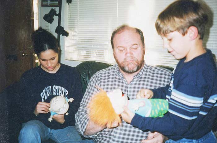 Меган Маркл с отцом и братом