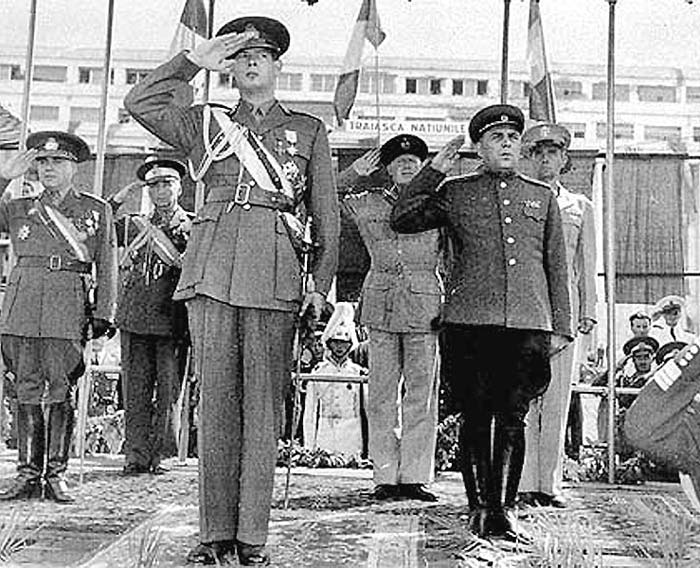 король Румынии Михай I и советское военное командование