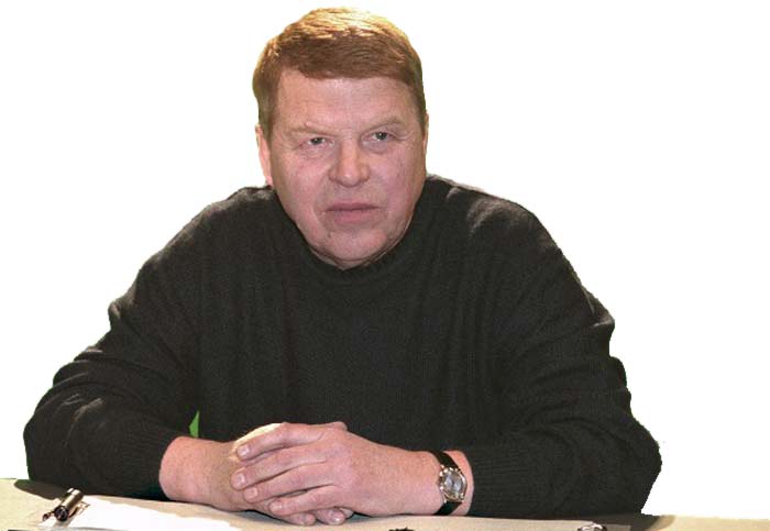 Михаил Кокшенов