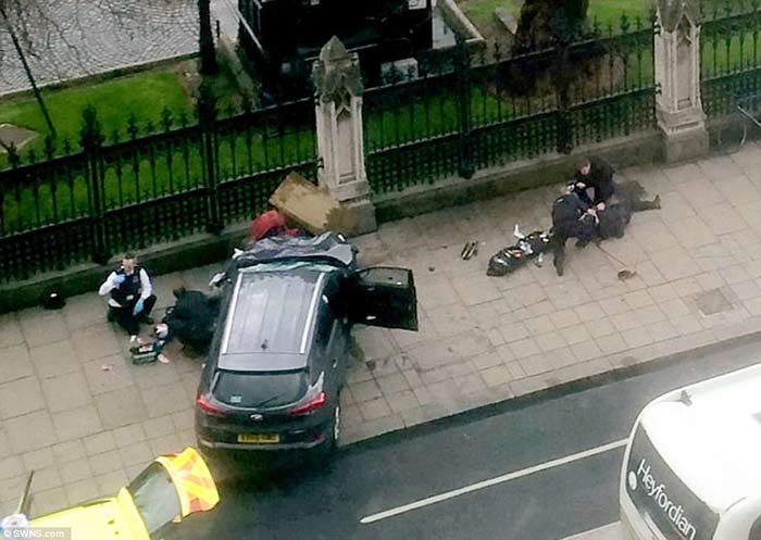 теракт в Лондоне 10