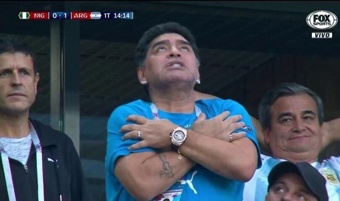Марадона на матче Аргентины с Нигерией 2