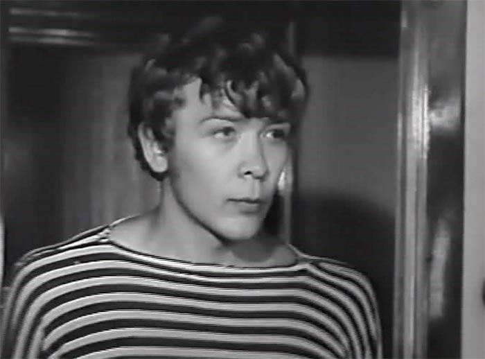 Кадр из фильма А пароходы гудят и уходят... кадр А пароходы гудят и уходят... 2