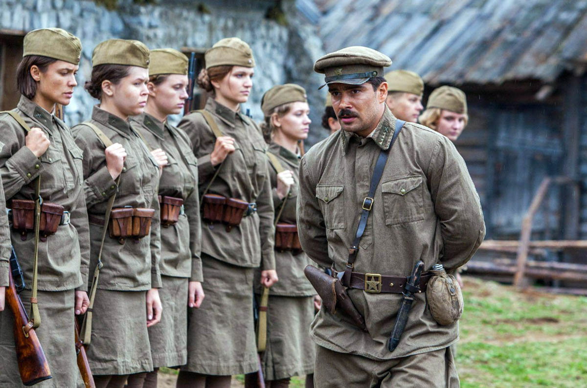 Кадр из фильма А зори здесь тихие... кадр А зори здесь тихие... 2