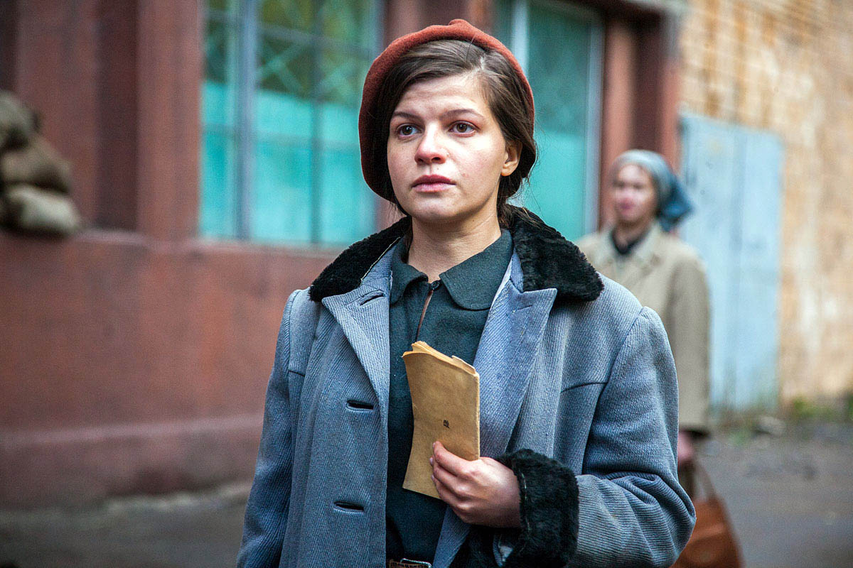 Кадр из фильма А зори здесь тихие... кадр А зори здесь тихие... 11