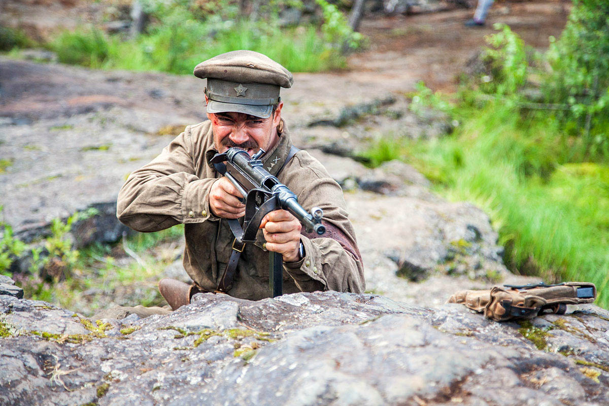 Кадр из фильма А зори здесь тихие... кадр А зори здесь тихие... 23
