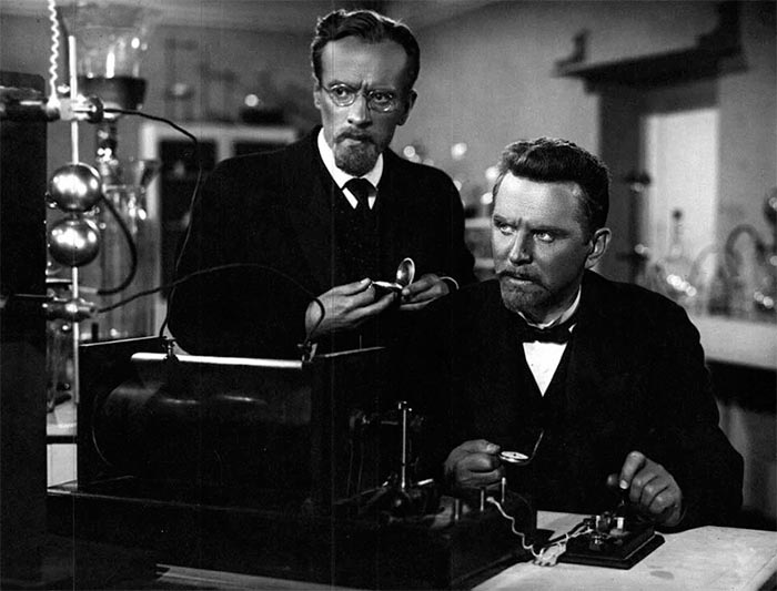 кадр Александр Попов 3