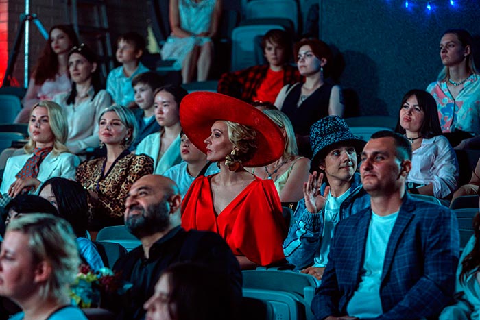 кадр Атель-Матель 10