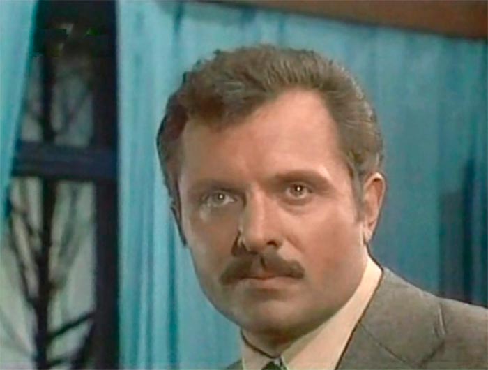 кадр Атланты и кариатиды 2