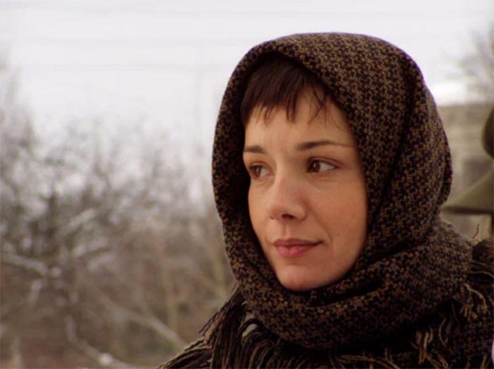 кадр Багровый цвет снегопада 8