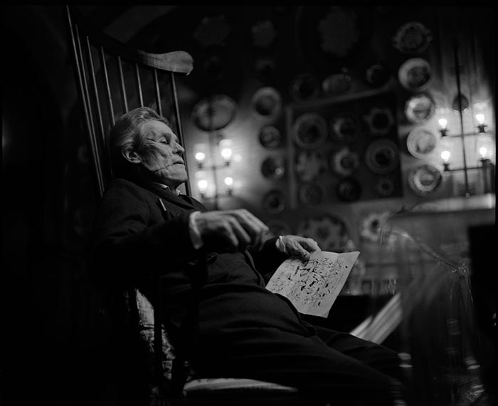 Кадр из фильма Бедные-несчастные кадр Бедные-несчастные 7