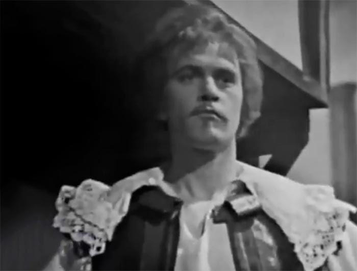 Кадр из фильма Белая перчатка кадр Белая перчатка 2