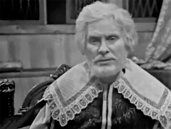 Кадр из фильма Белая перчатка кадр Белая перчатка 4