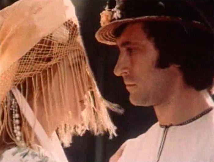 Кадр из фильма Белая птица с черной отметиной кадр Белая птица с черной отметиной 9