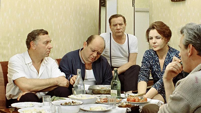 Кадр из фильма Белорусский вокзал кадр Белорусский вокзал 2