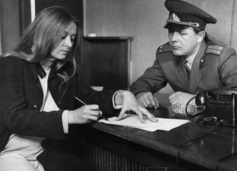 Кадр из фильма Белорусский вокзал кадр Белорусский вокзал 14