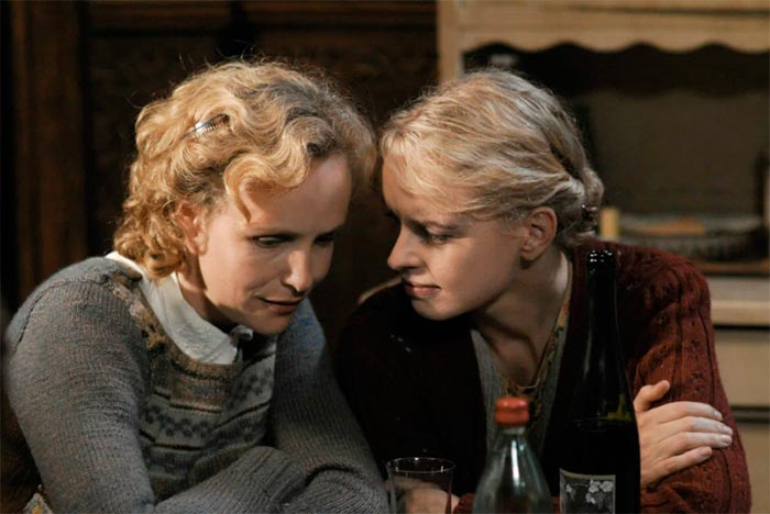 Кадр из фильма Безымянная: Женщина в Берлине кадр Безымянная: Женщина в Берлине 7